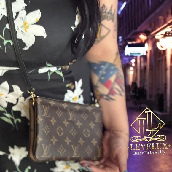 💎✨BEAUTIFUL✨💎Authentic Louis Vuitton Monogram Giant Reverse Double Zip Bag - Picture 3 of 14
